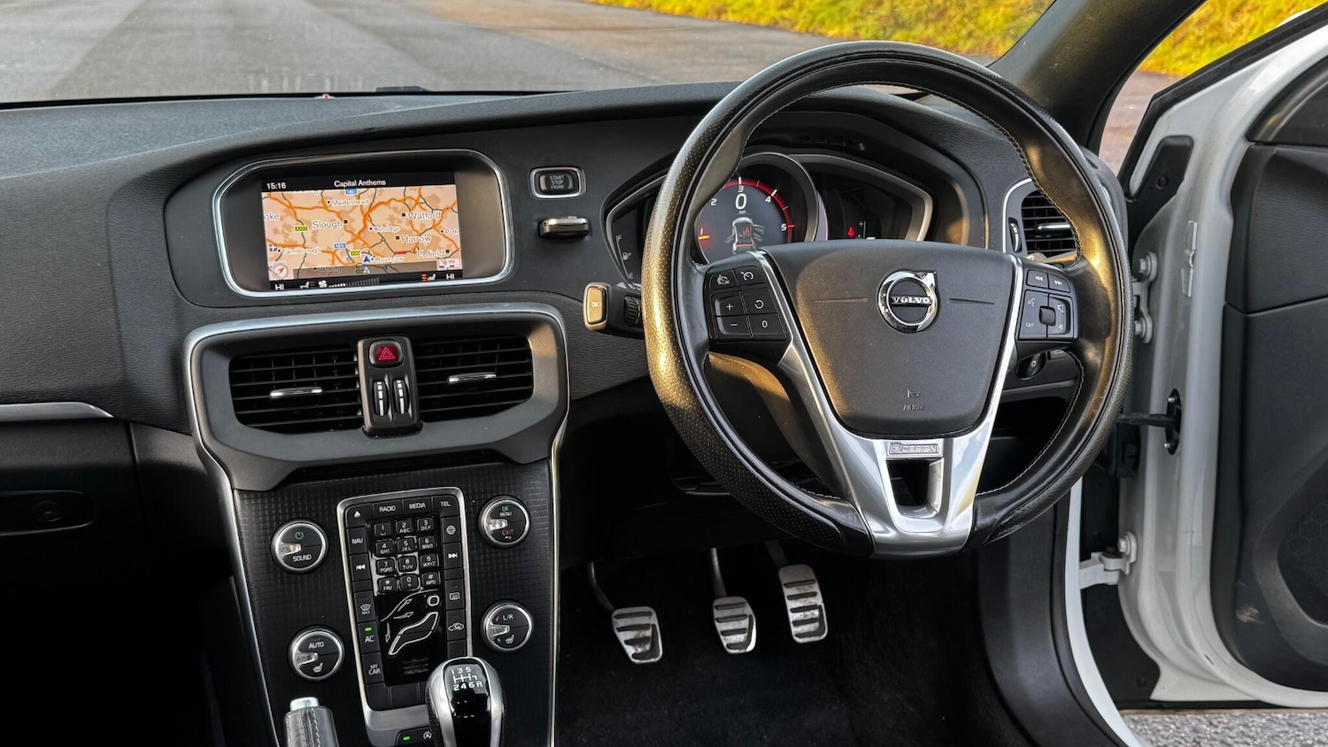 Used Volvo V40 2017 for sale - 77253996: Photo 20