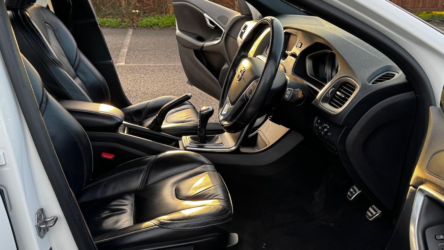 Used Volvo V40 2017 for sale - 77253996: Photo 22