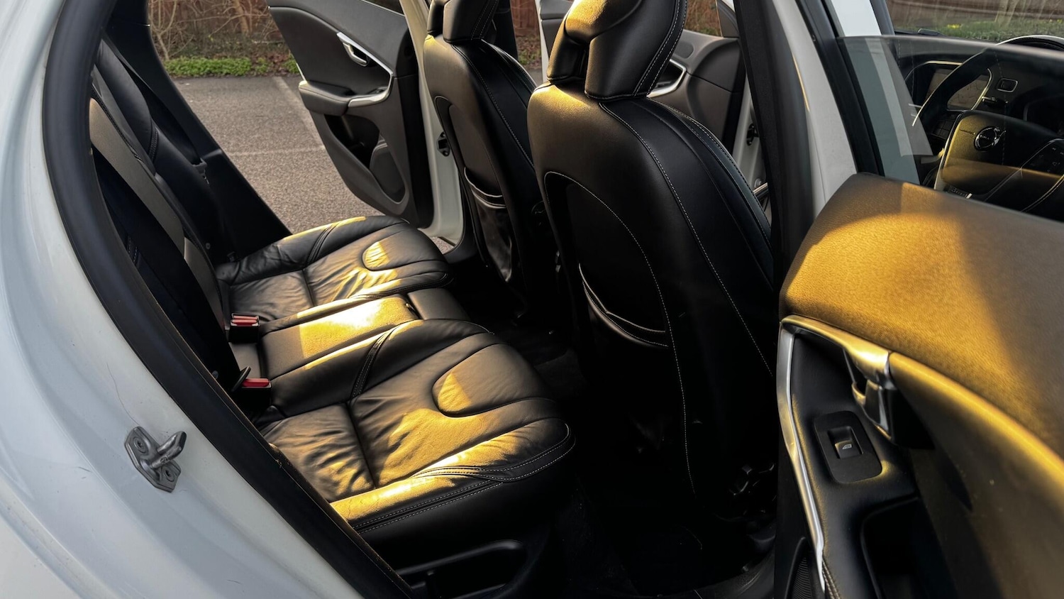 Used Volvo V40 2017 for sale - 77253996: Photo 25