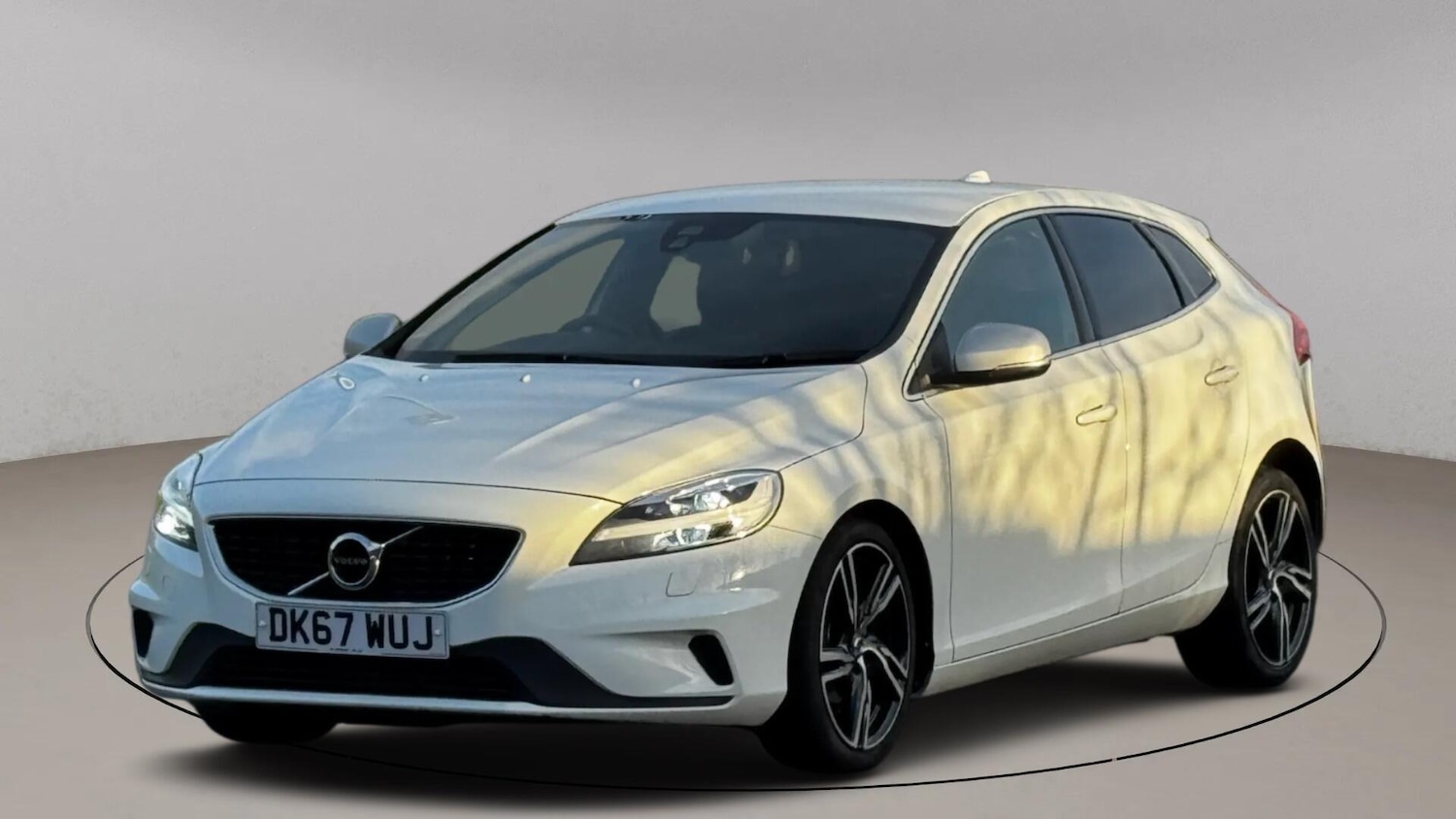Used Volvo V40 2017 for sale - 77253996: Photo 4