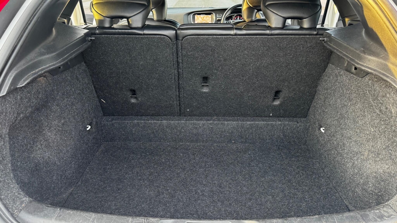 Used Volvo V40 2017 for sale - 77253996: Photo 46