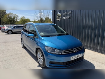 Used Volkswagen Touran 2016 for sale - 79396383: Photo