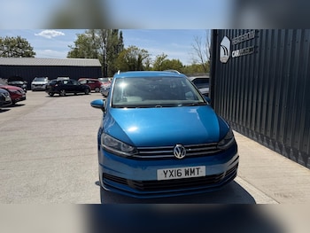 Used Volkswagen Touran 2016 for sale - 79396383: Photo