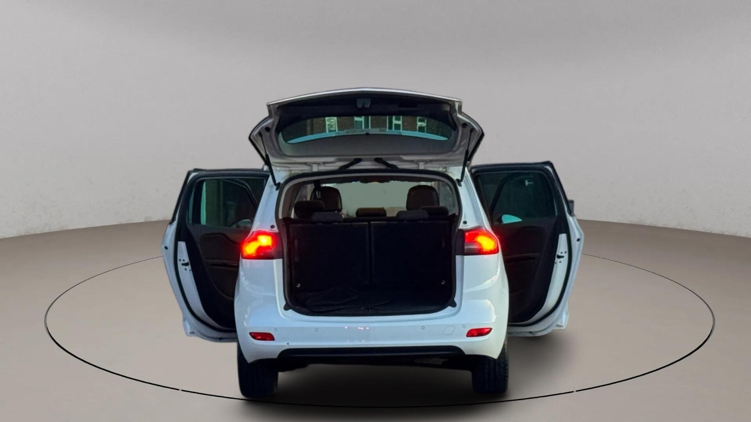 Used Vauxhall Zafira 2015 for sale - 76952258: Photo 10