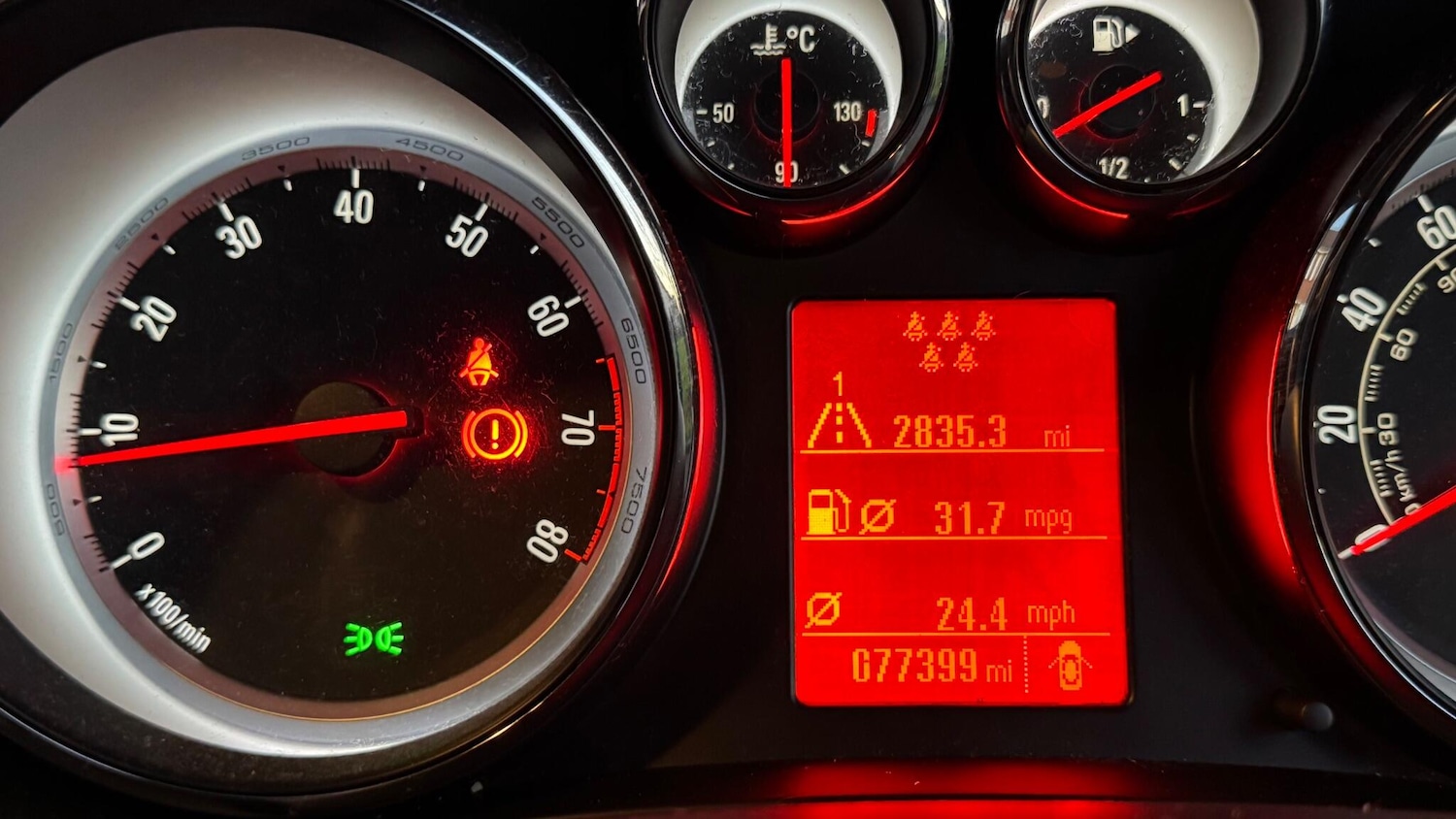 Used Vauxhall Zafira 2015 for sale - 76952258: Photo 24