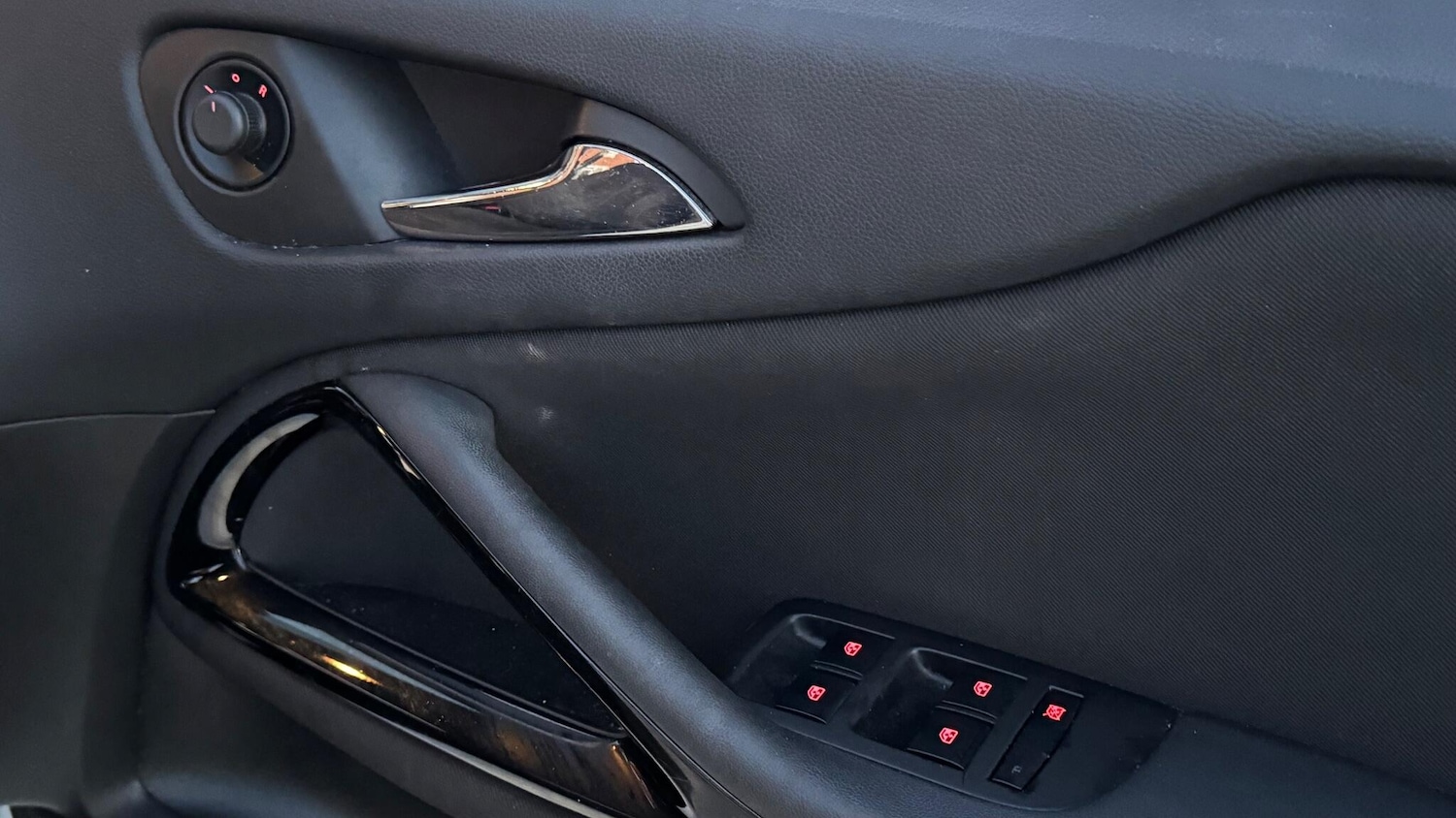 Used Vauxhall Zafira 2015 for sale - 76952258: Photo 27