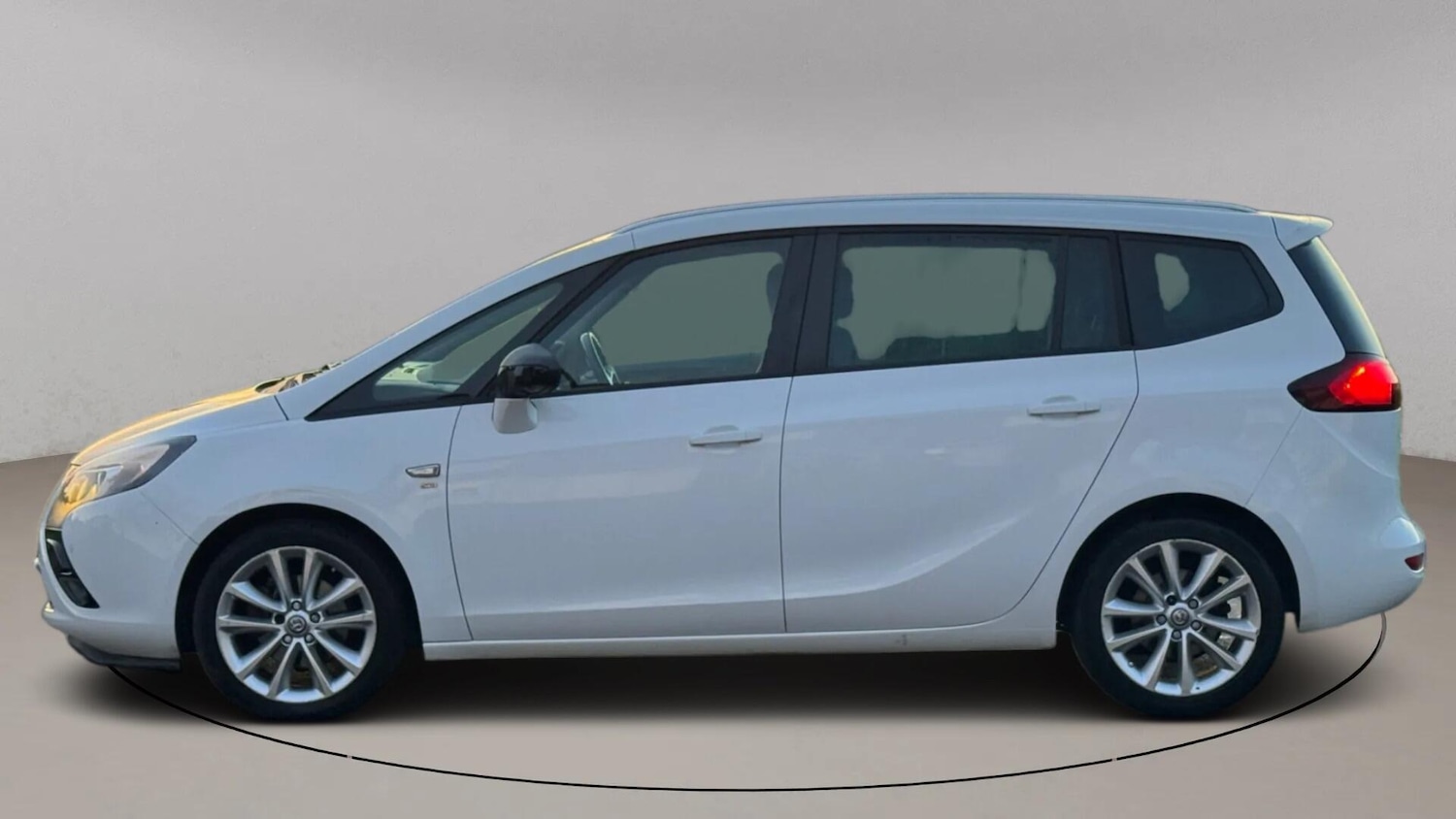 Used Vauxhall Zafira 2015 for sale - 76952258: Photo 9