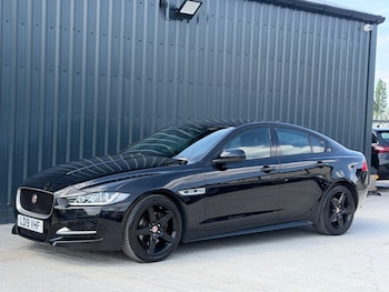 Used Jaguar XE 2019 for sale - 79168999: Photo