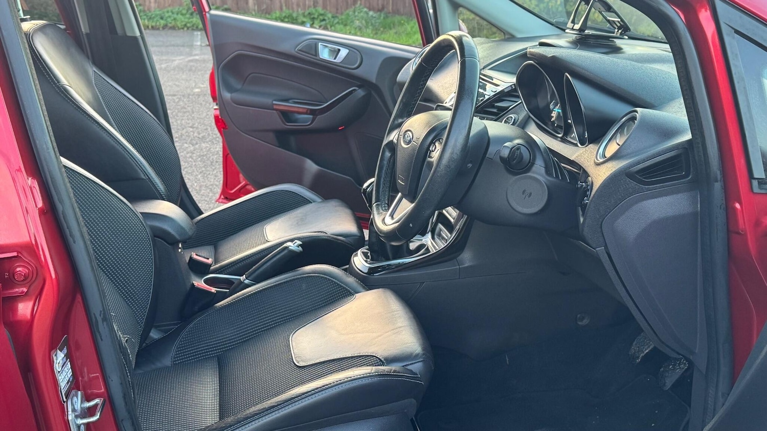 Used Ford Fiesta 2016 for sale - 76801821: Photo 24