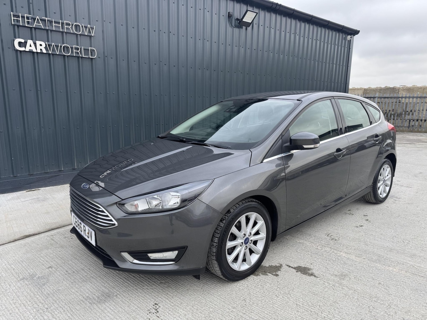 Used Ford Focus 2016 for sale - 77853945: Photo 3