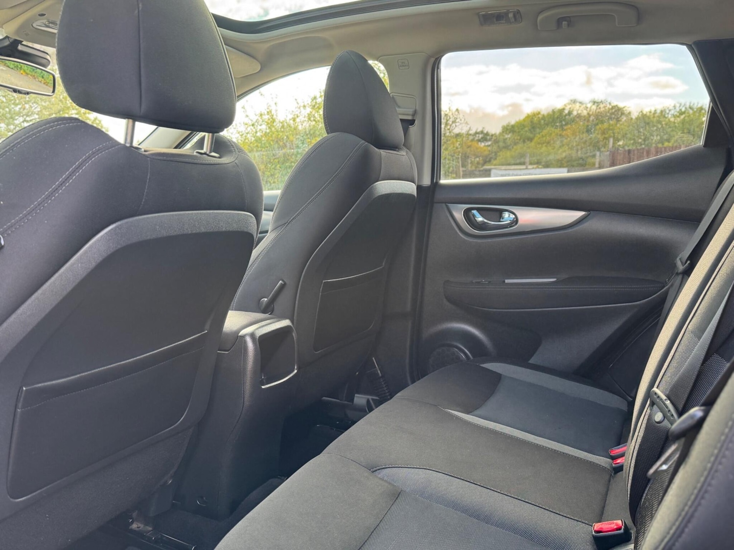 Used Nissan Qashqai 2017 for sale - 76585175: Photo 44