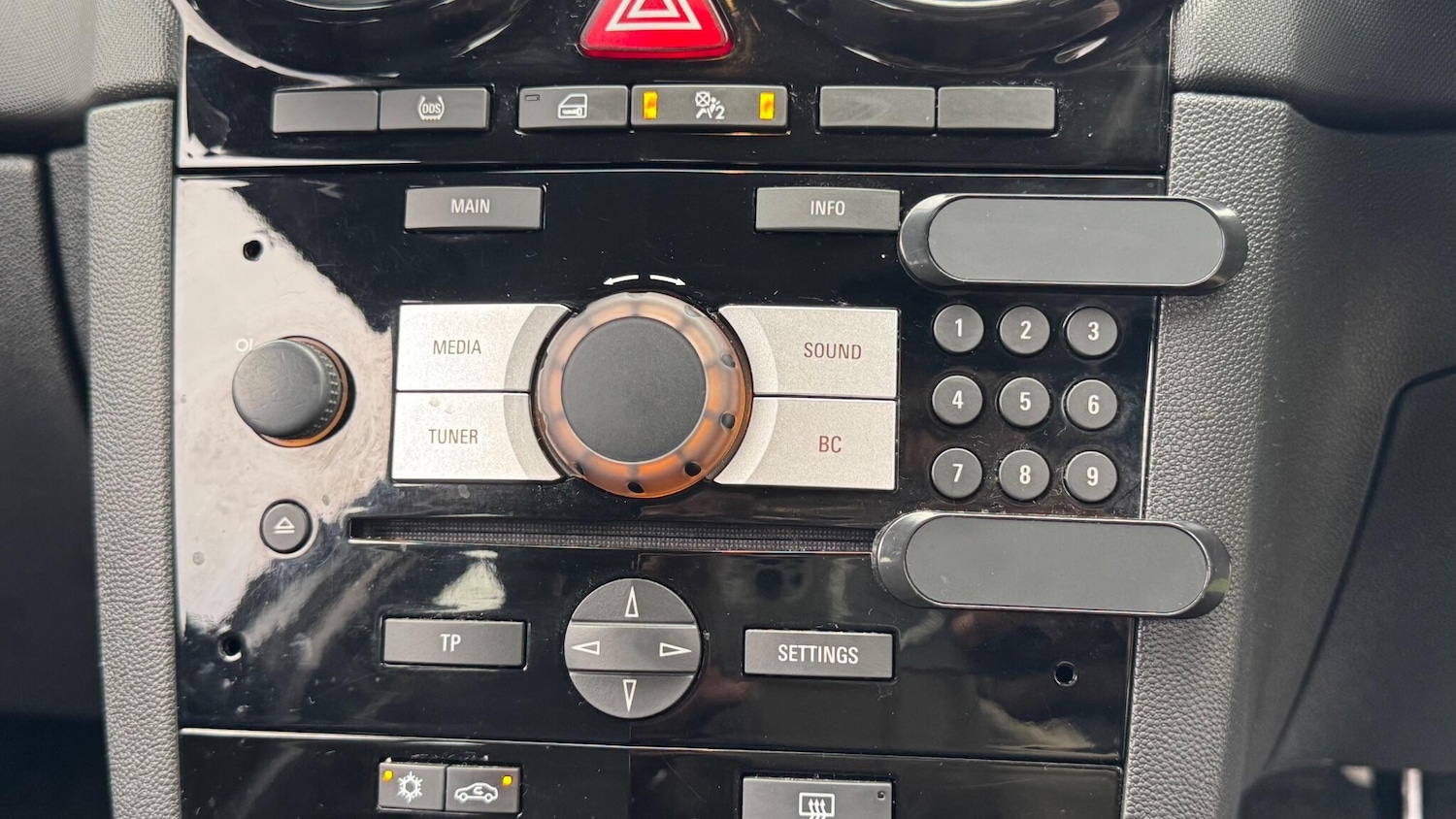 Used Vauxhall Corsa 2014 for sale - 76608428: Photo 18