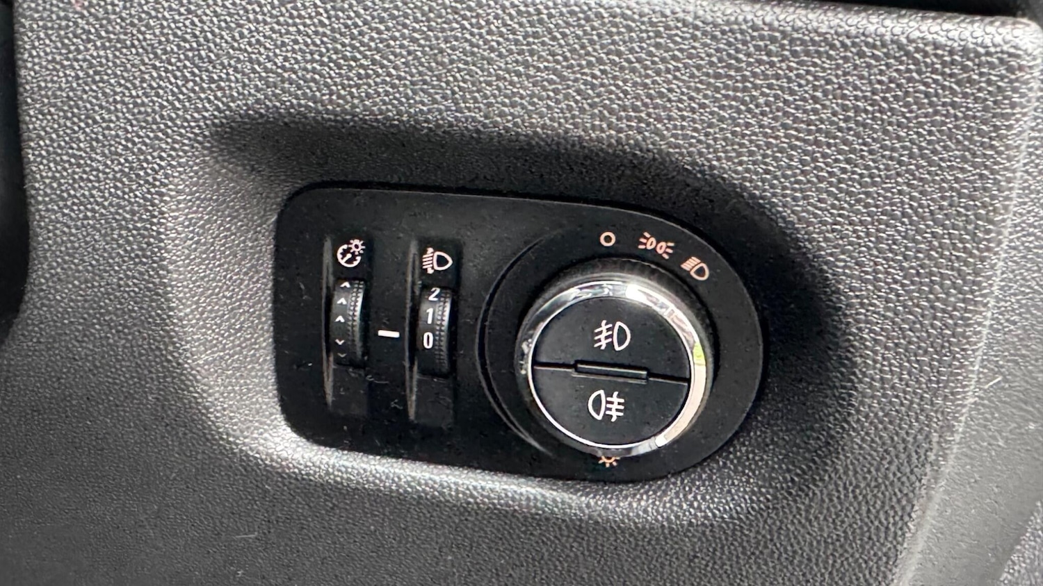 Used Vauxhall Corsa 2014 for sale - 76608428: Photo 26