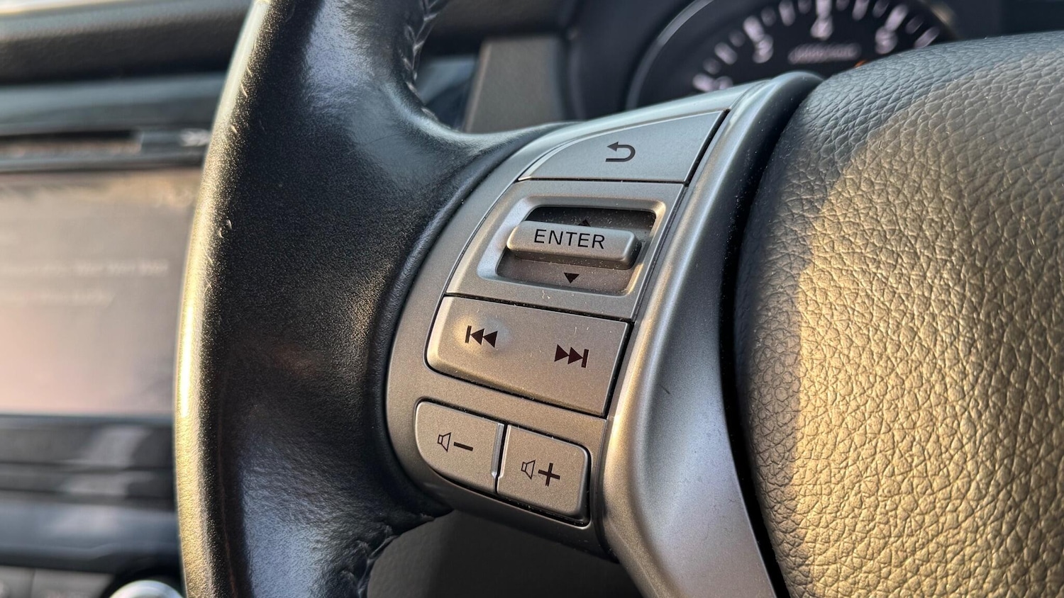 Used Nissan Qashqai 2016 for sale - 76952250: Photo 30