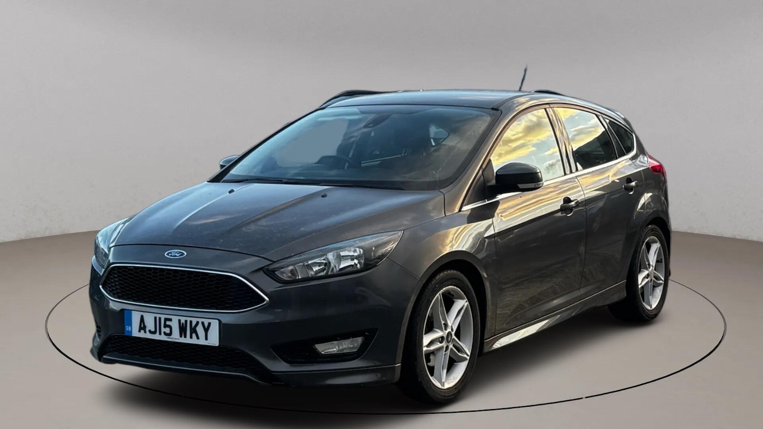 Used Ford Focus 2015 for sale - 77633027: Photo 3