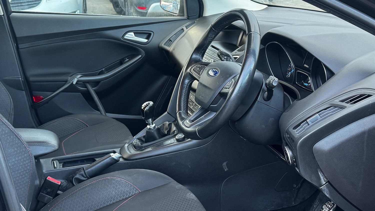 Used Ford Focus 2015 for sale - 77633027: Photo 7