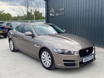 Used Jaguar XE 2016 for sale - 78538942: Photo