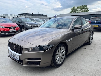 Used Jaguar XE 2016 for sale - 78538942: Photo