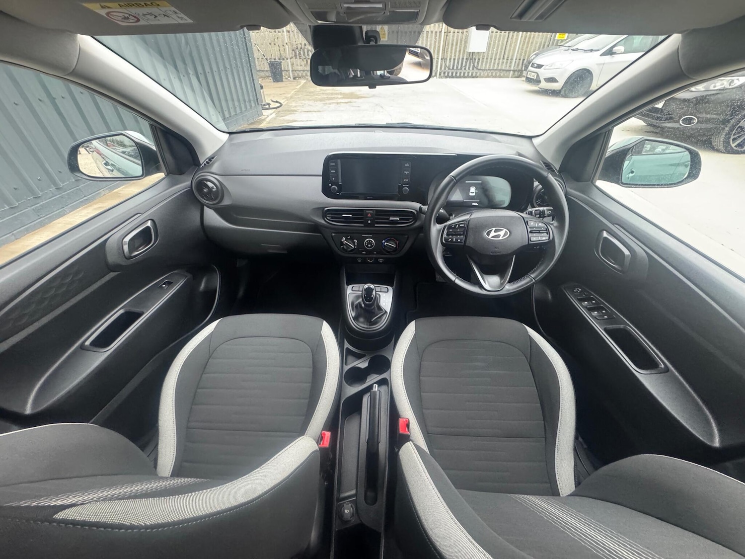 Used Hyundai i10 for sale - 77882358: Photo 17