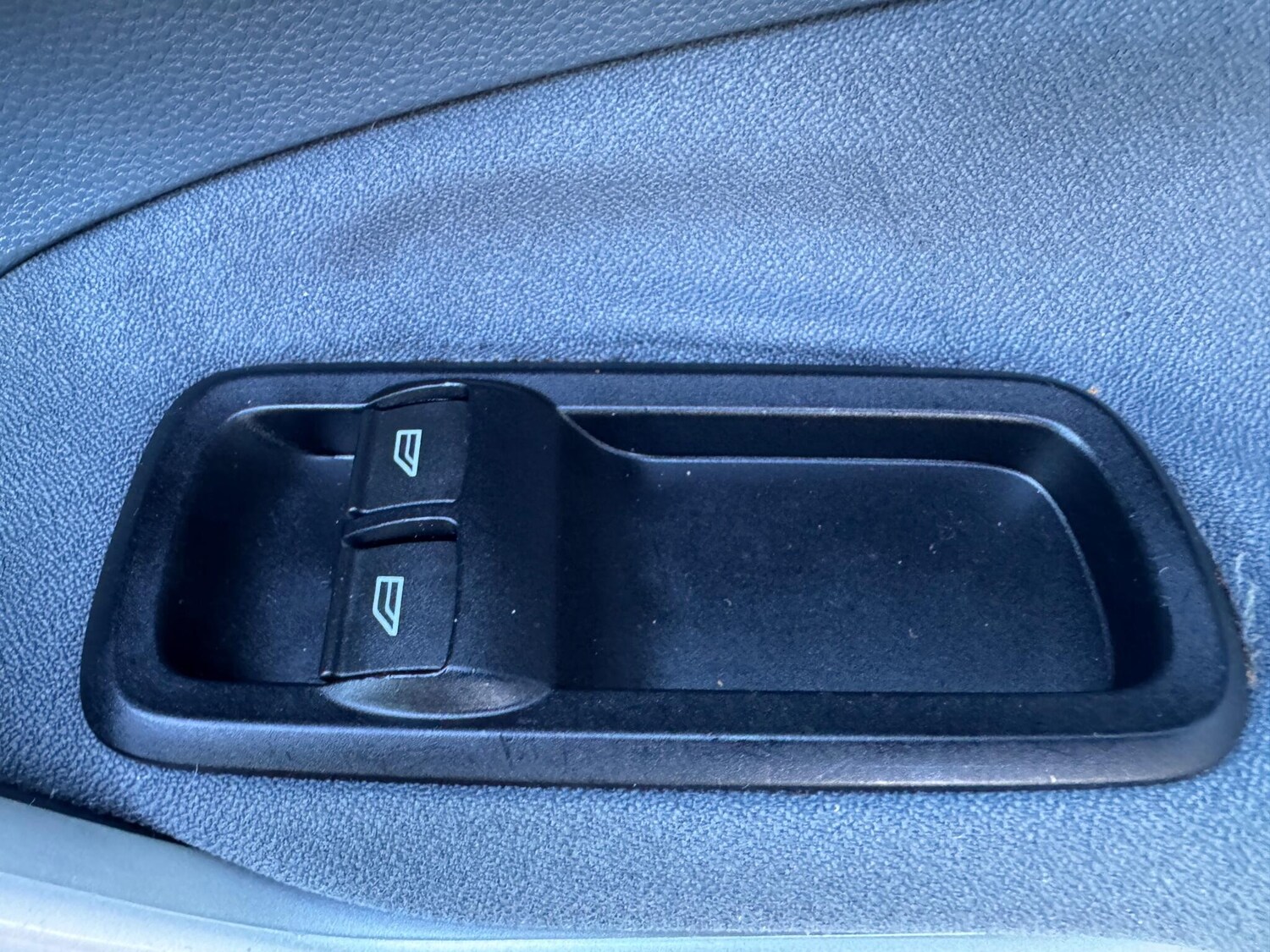 Used Ford Fiesta 2010 for sale - 78157559: Photo 29