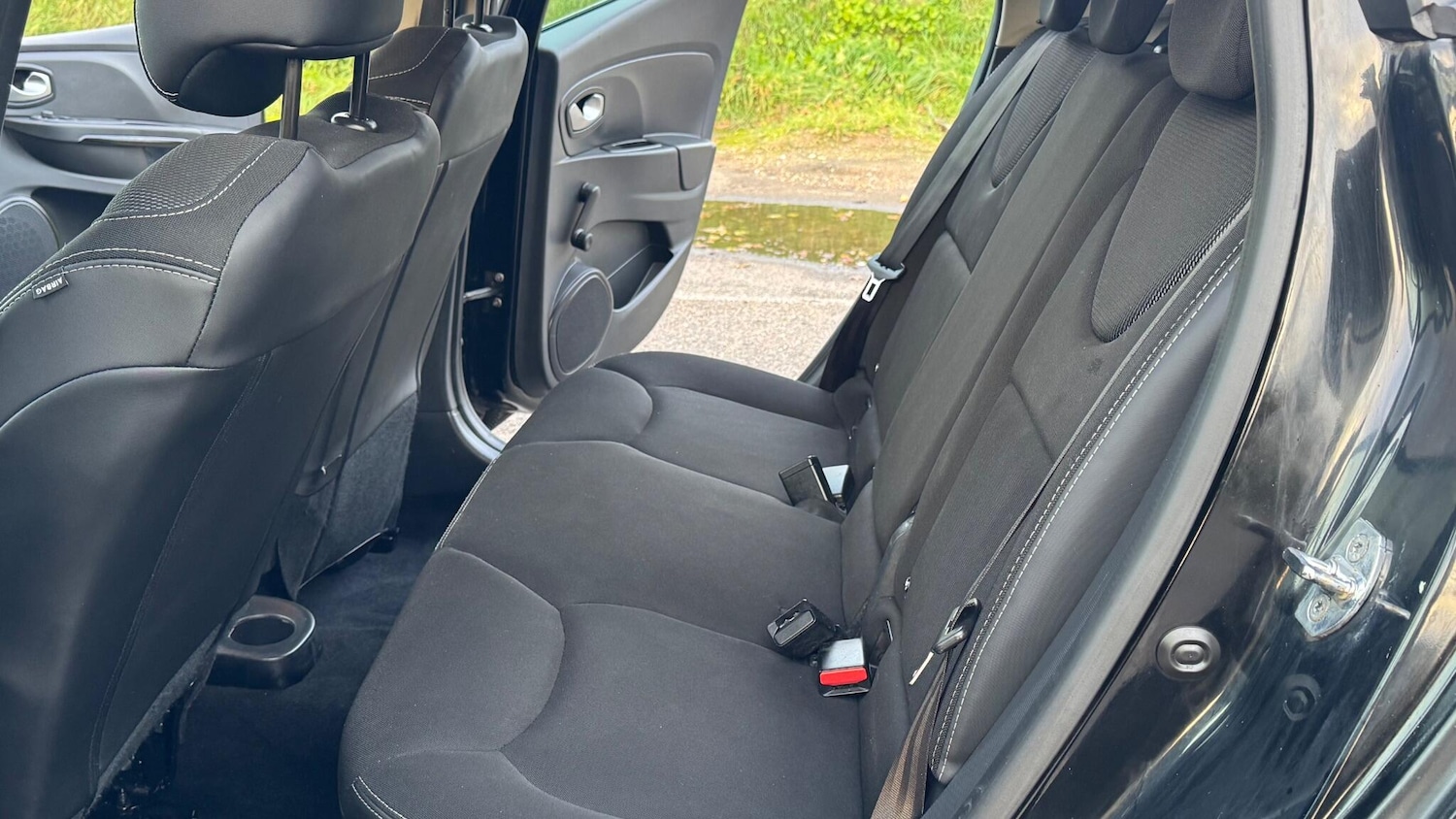 Used Renault Clio 2015 for sale - 76765598: Photo 20