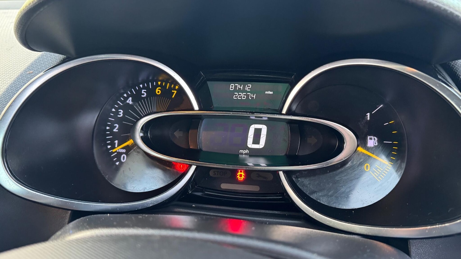 Used Renault Clio 2015 for sale - 76765598: Photo 25