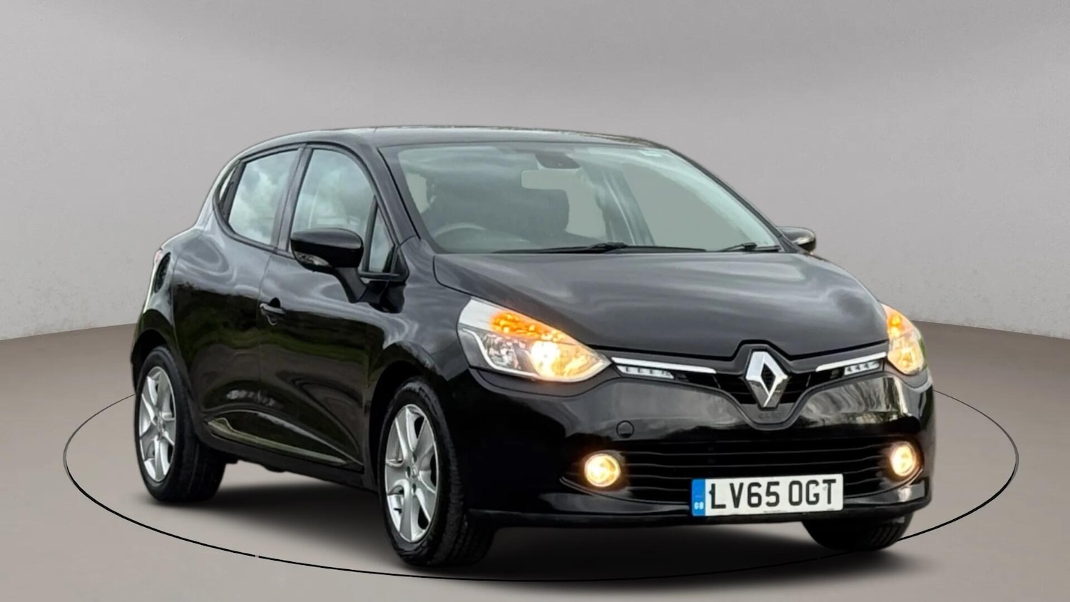 Used Renault Clio 2015 for sale - 76765598: Photo 7