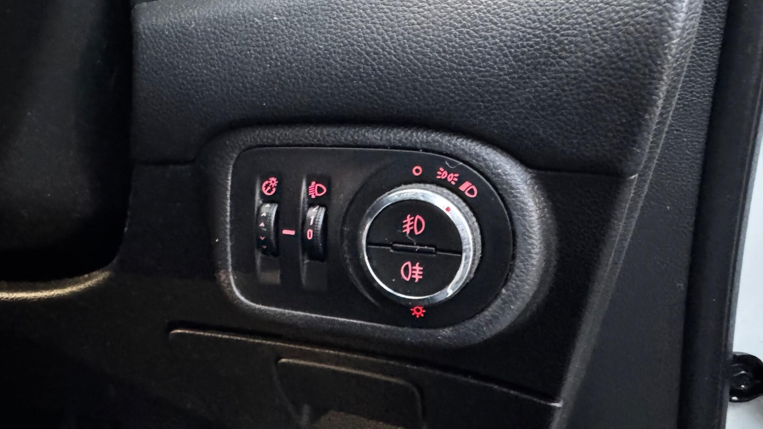 Used Vauxhall Zafira 2016 for sale - 77255059: Photo 27