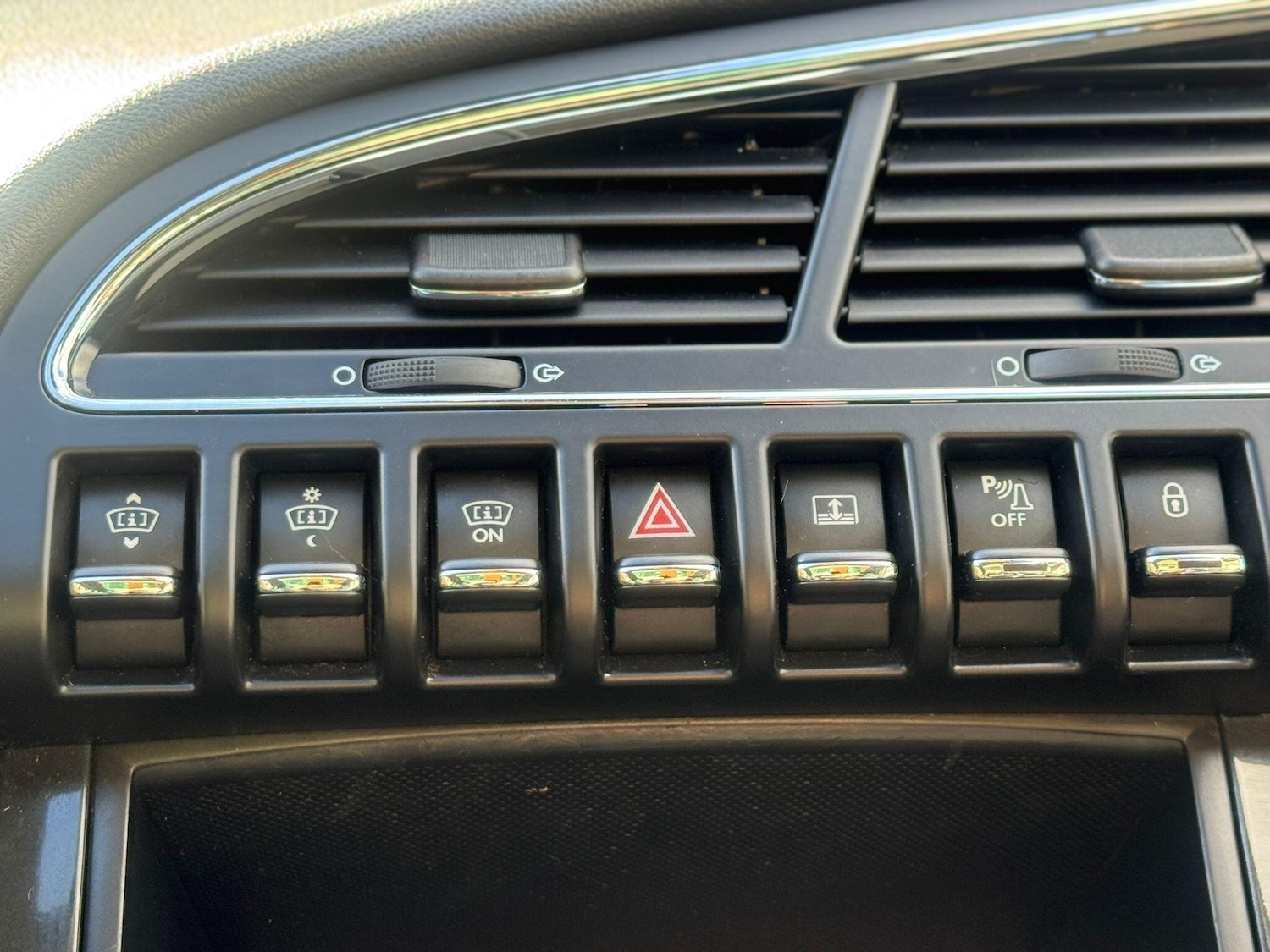 Used Peugeot 3008 2016 for sale - 76584688: Photo 30