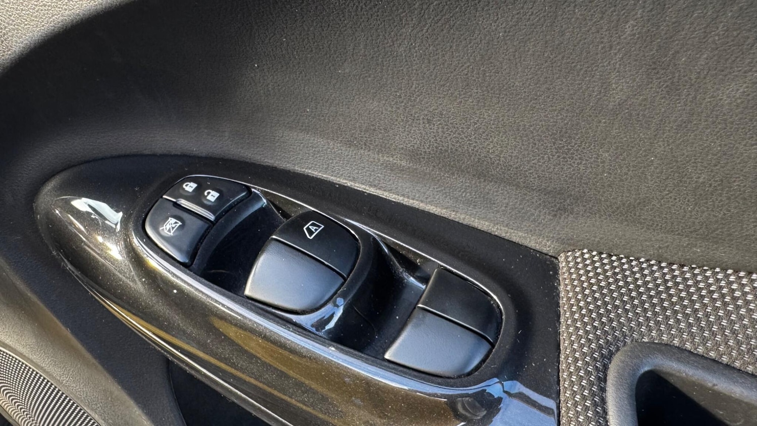 Used Nissan Juke 2017 for sale - 77203560: Photo 25