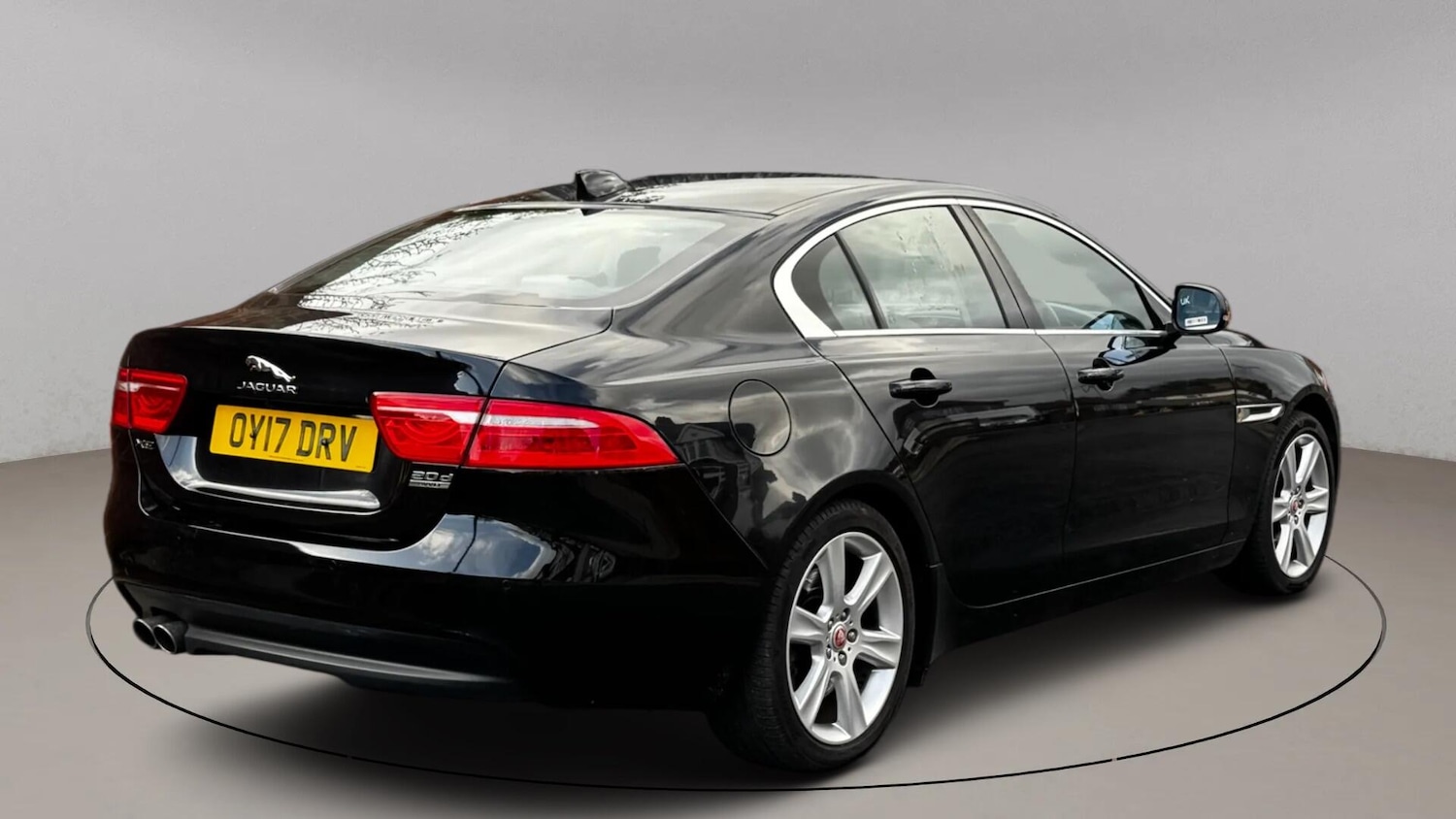 Used Jaguar XE 2017 for sale - 77396301: Photo 6