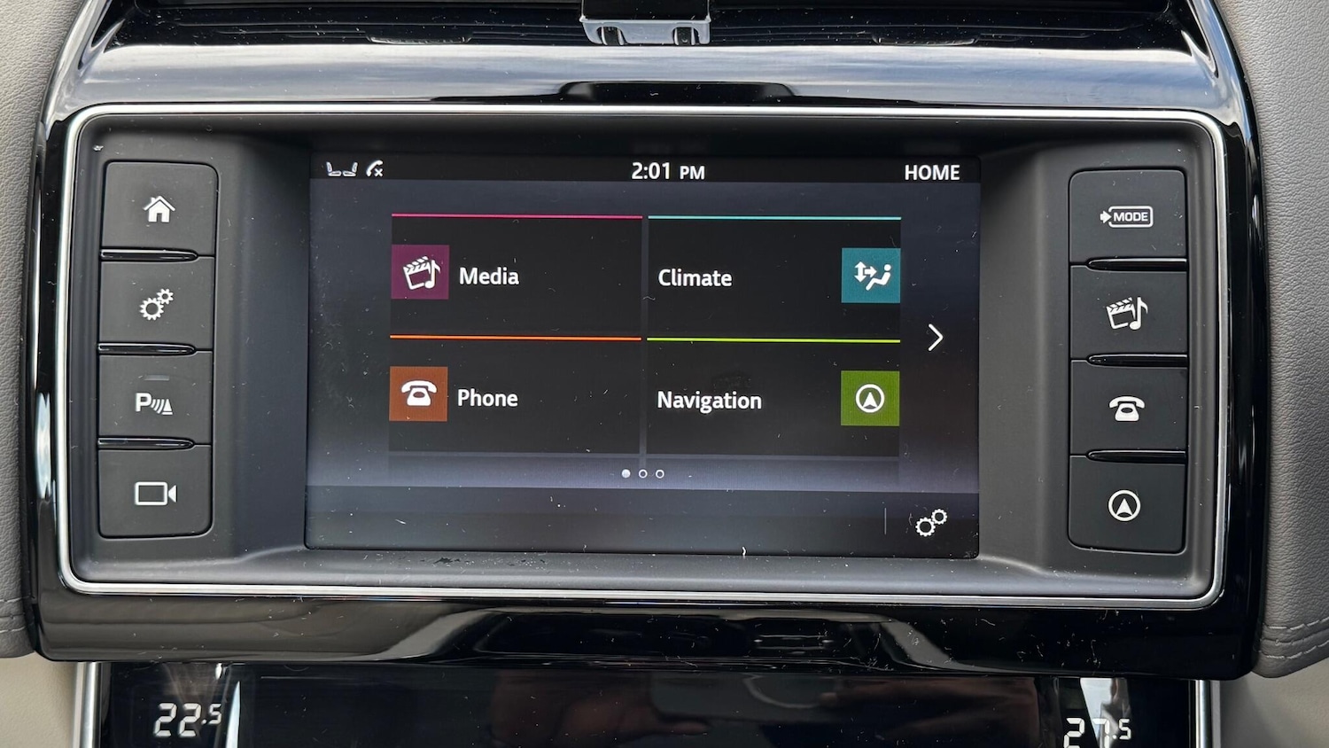 Used Jaguar XE 2017 for sale - 77396301: Photo 9