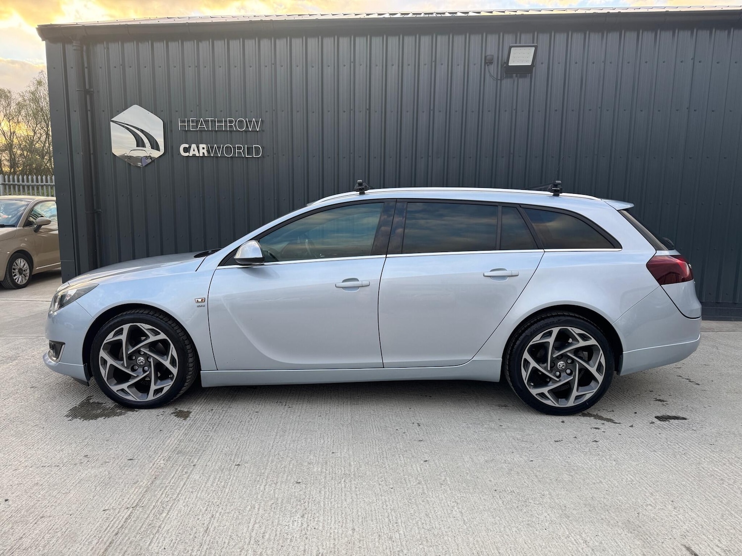 Used Vauxhall Insignia 2015 for sale - 78086324: Photo 11