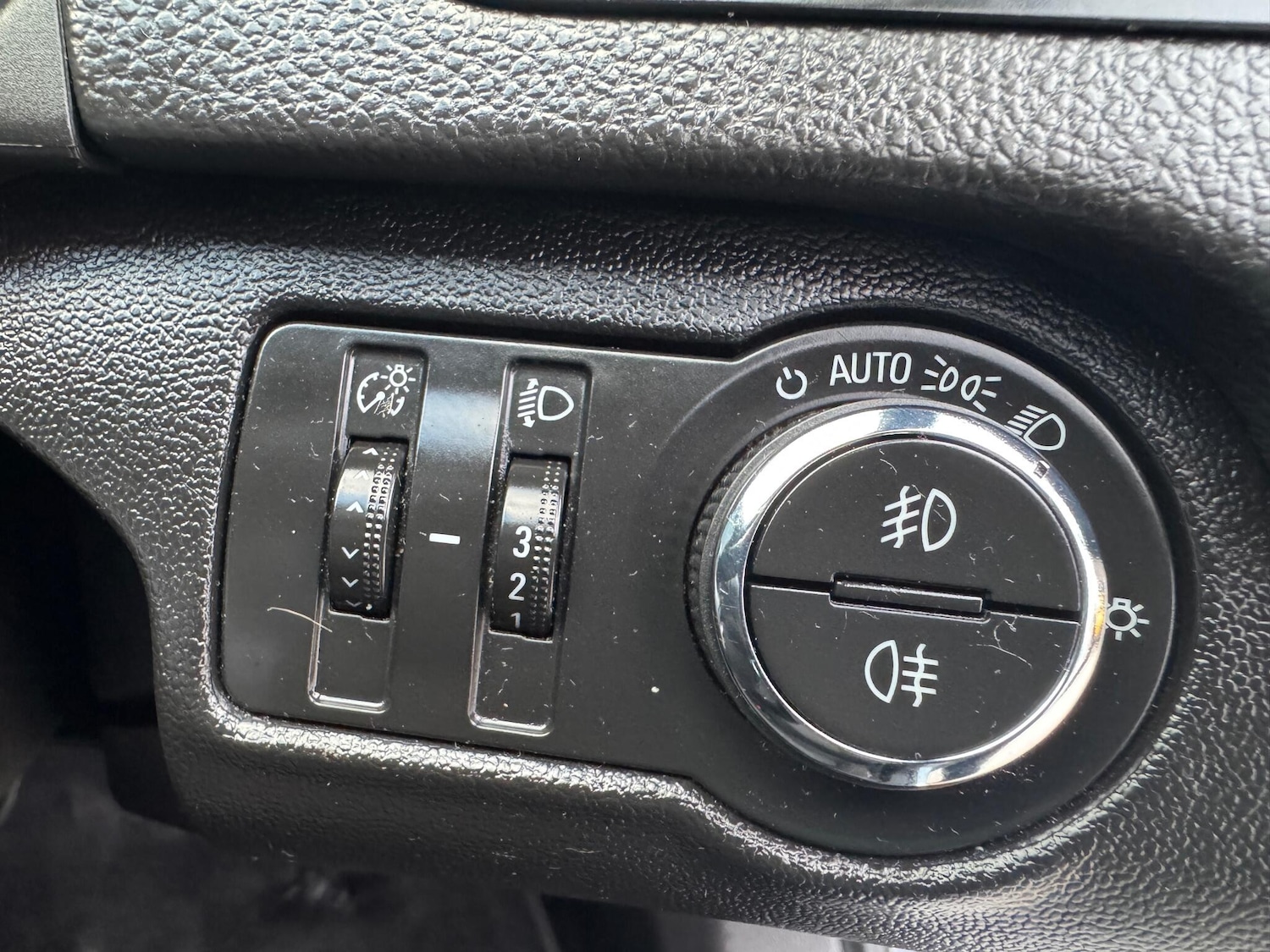 Used Vauxhall Insignia 2015 for sale - 78086324: Photo 27