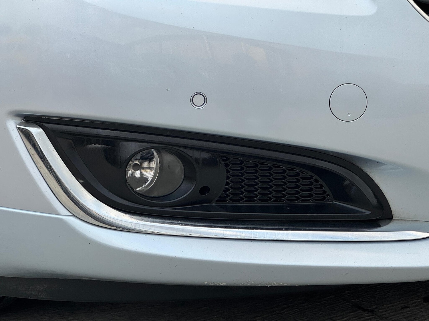 Used Vauxhall Insignia 2015 for sale - 78086324: Photo 32