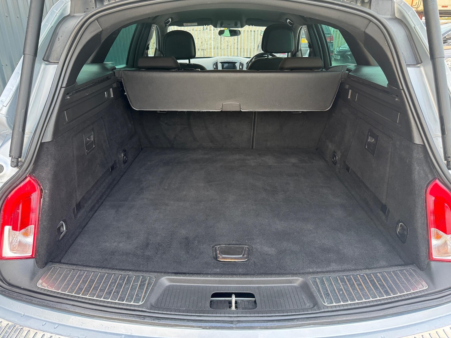 Used Vauxhall Insignia 2015 for sale - 78086324: Photo 38