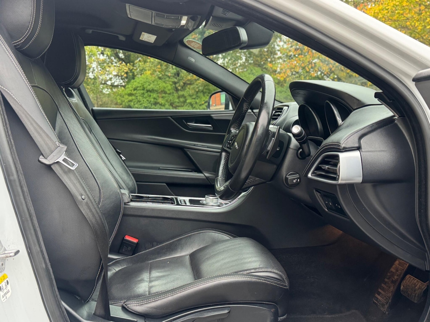 Used Jaguar XE 2016 for sale - 76997234: Photo 30