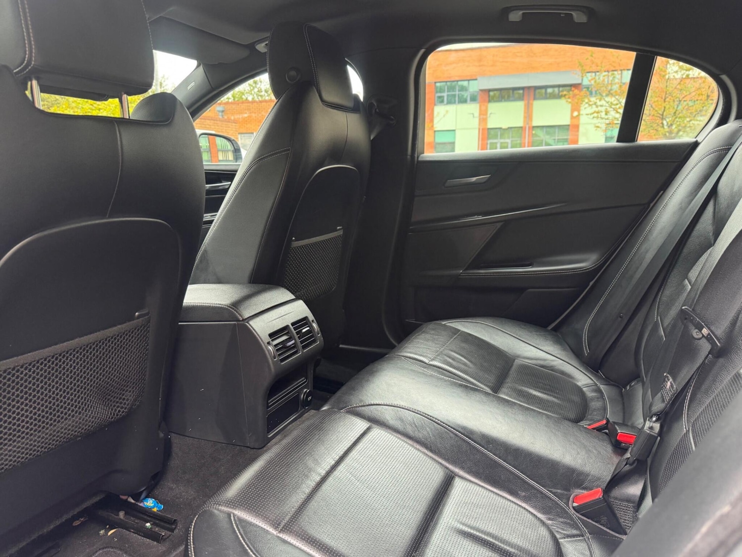 Used Jaguar XE 2016 for sale - 76997234: Photo 41