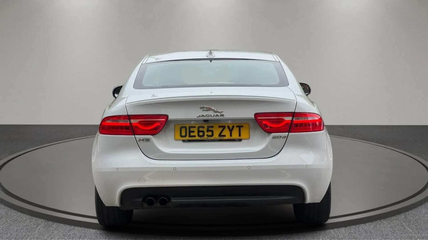 Used Jaguar XE 2016 for sale - 76997234: Photo 9