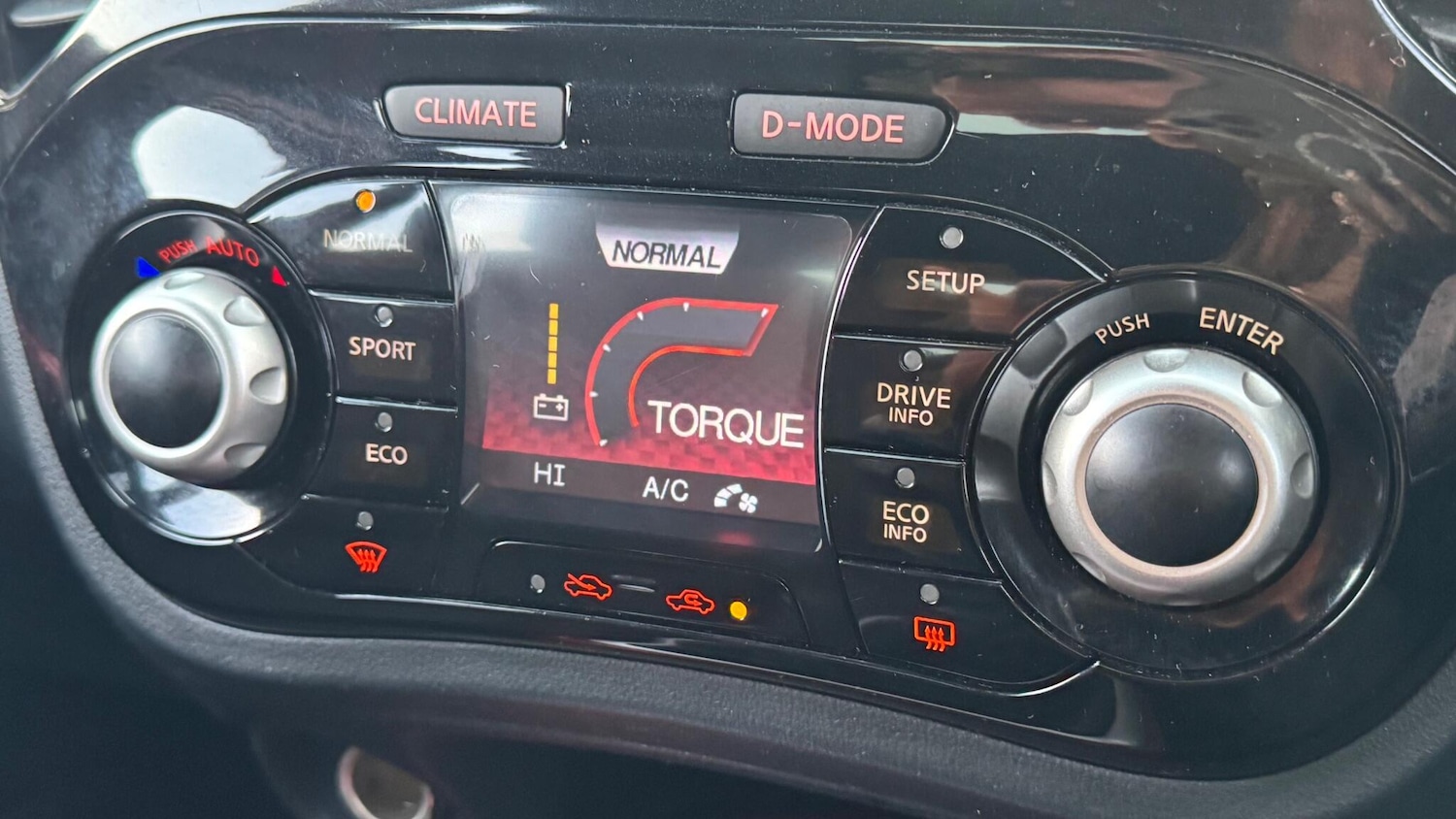 Used Nissan Juke 2015 for sale - 76899475: Photo 50