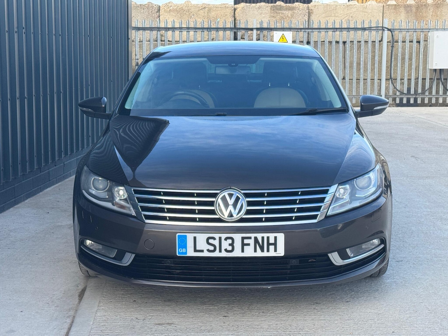 Used Volkswagen CC 2013 for sale - 78034630: Photo 2