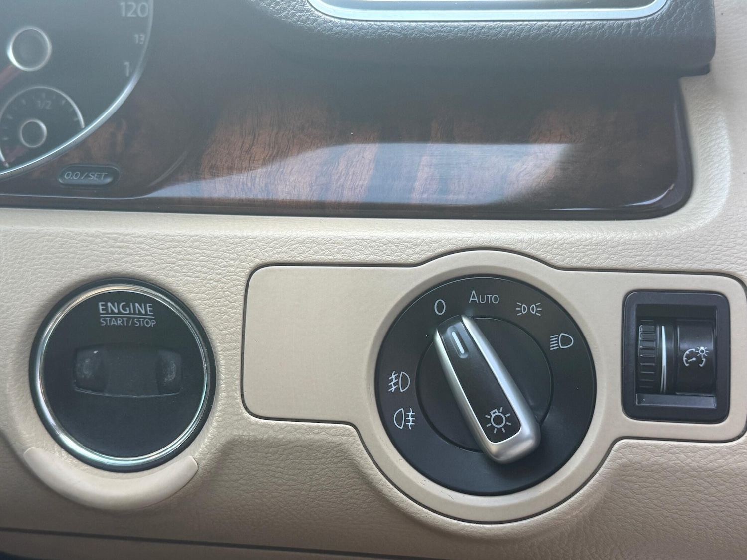 Used Volkswagen CC 2013 for sale - 78034630: Photo 27