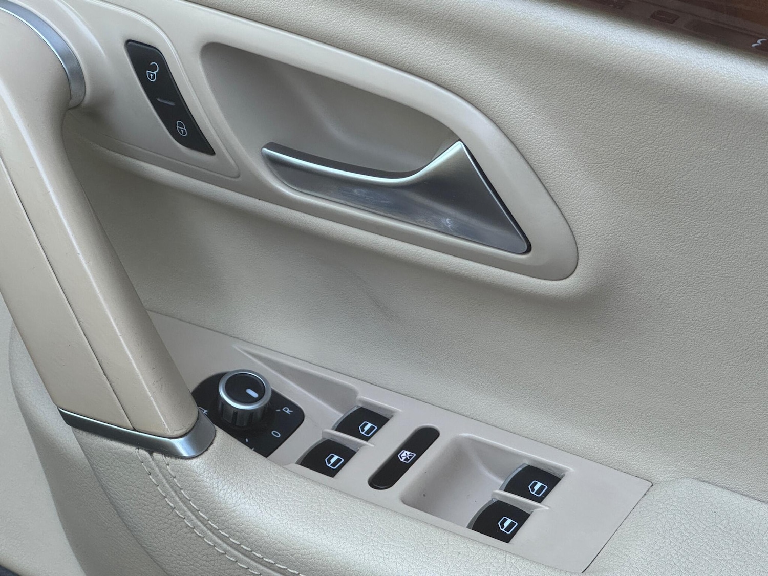 Used Volkswagen CC 2013 for sale - 78034630: Photo 31