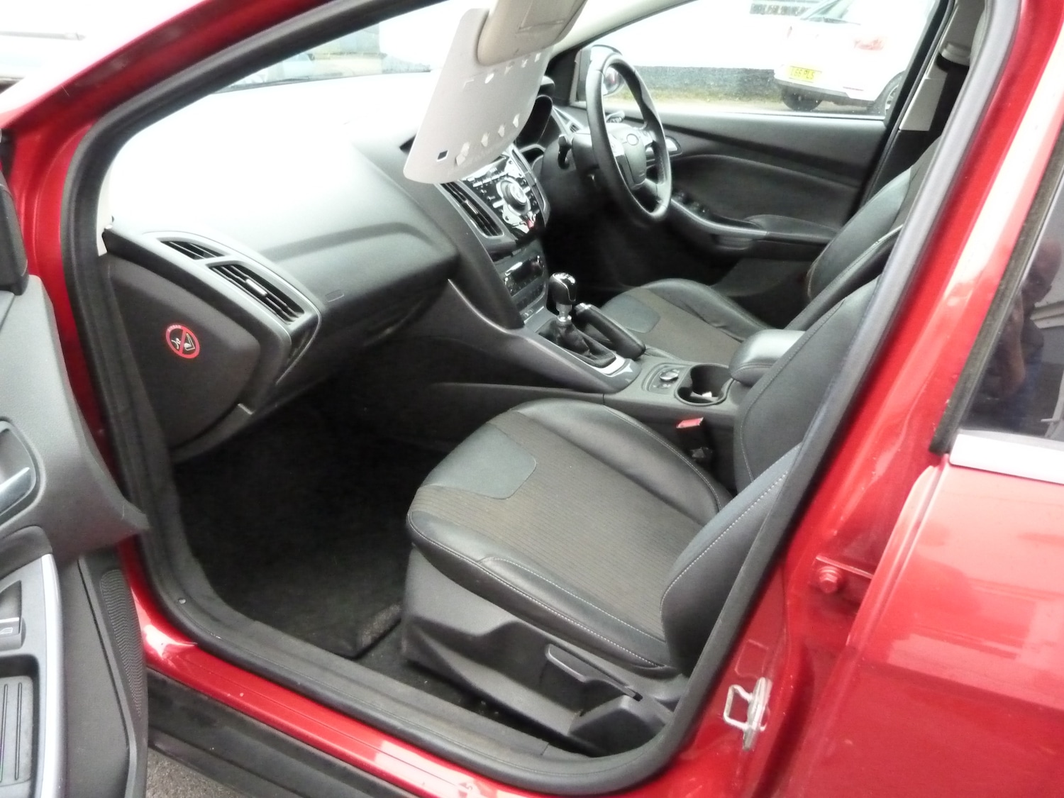 Used Ford Focus 2013 for sale - 78040325: Photo 8