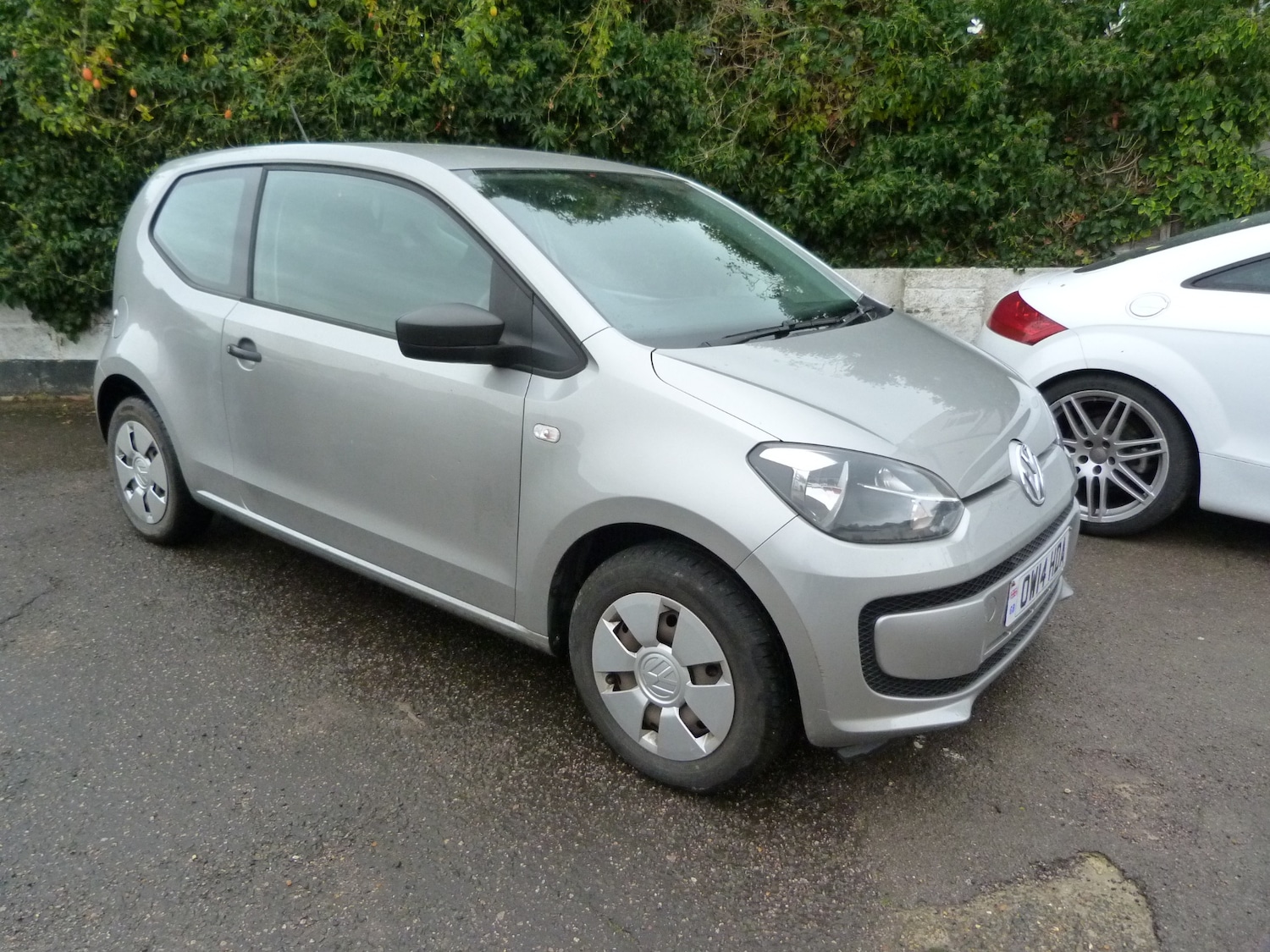 Used Volkswagen up! 2014 for sale - 76578191: Photo 1