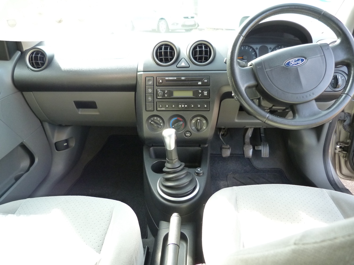 Ford Fiesta 2003 (03) - 1.4 Ghia 5dr - Image 8