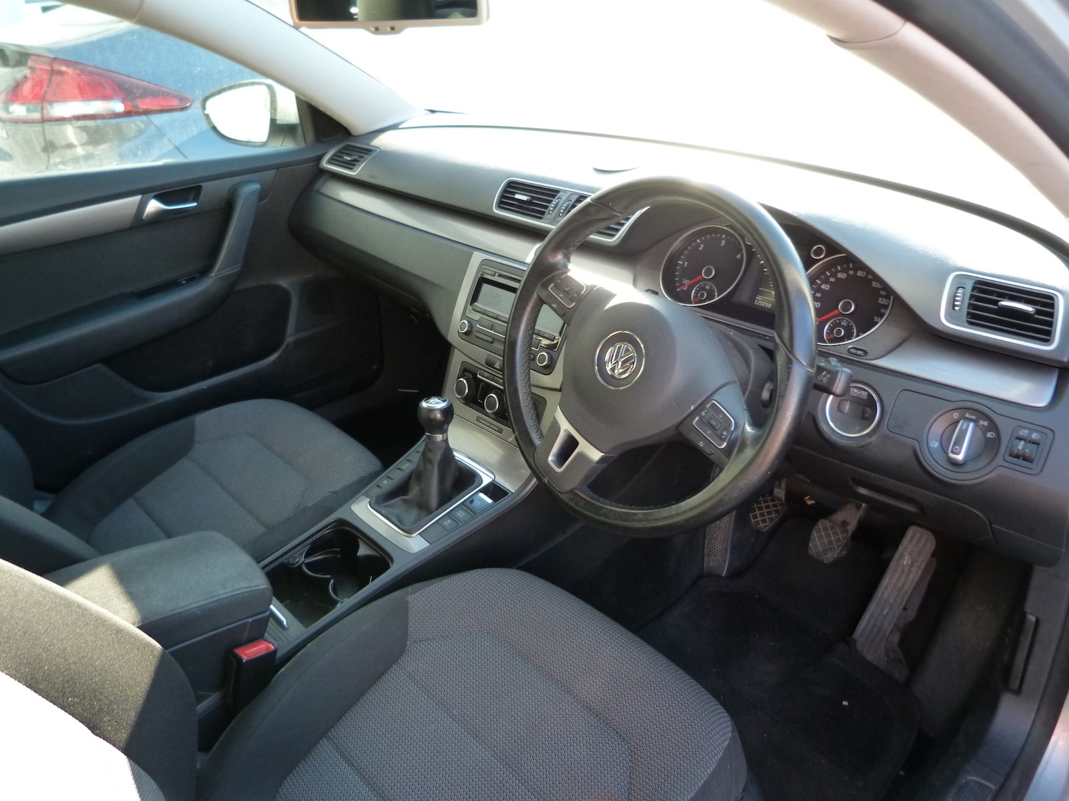 Used Volkswagen Passat 2012 for sale - 76638072: Photo 8