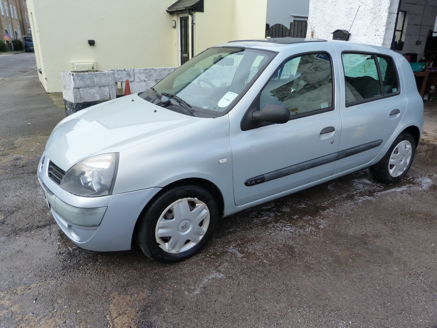 Used Renault Clio 2004 for sale - 77650466: Photo 4