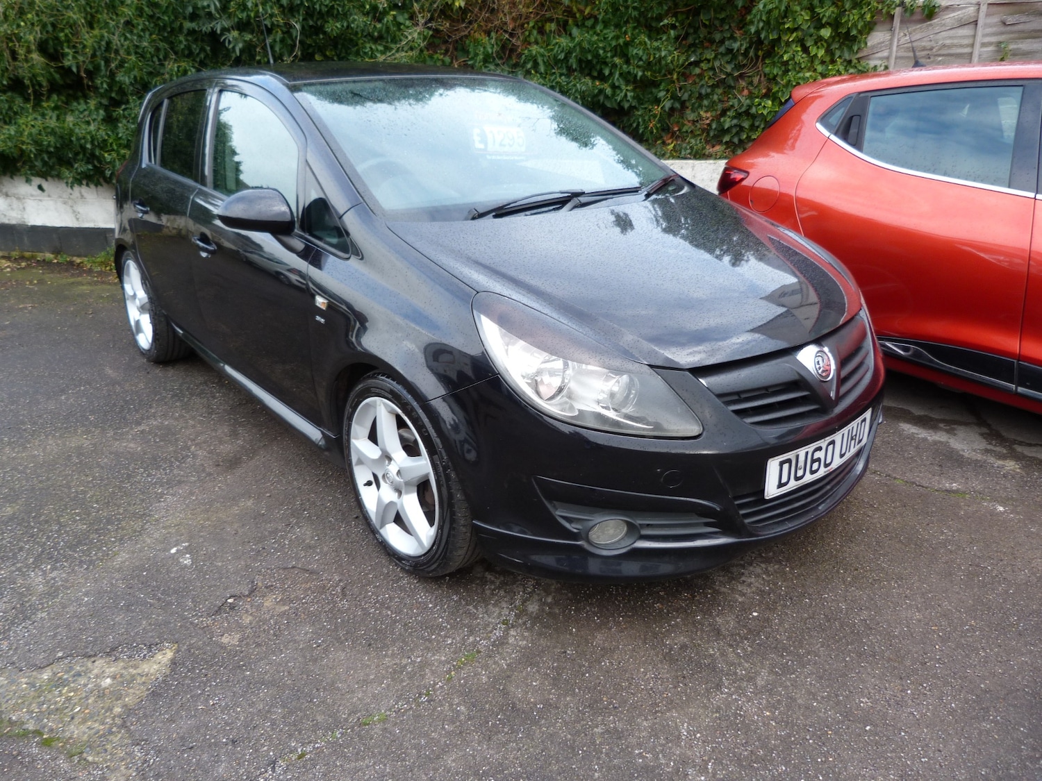 Used Vauxhall Corsa 2010 for sale - 77568585: Photo 2