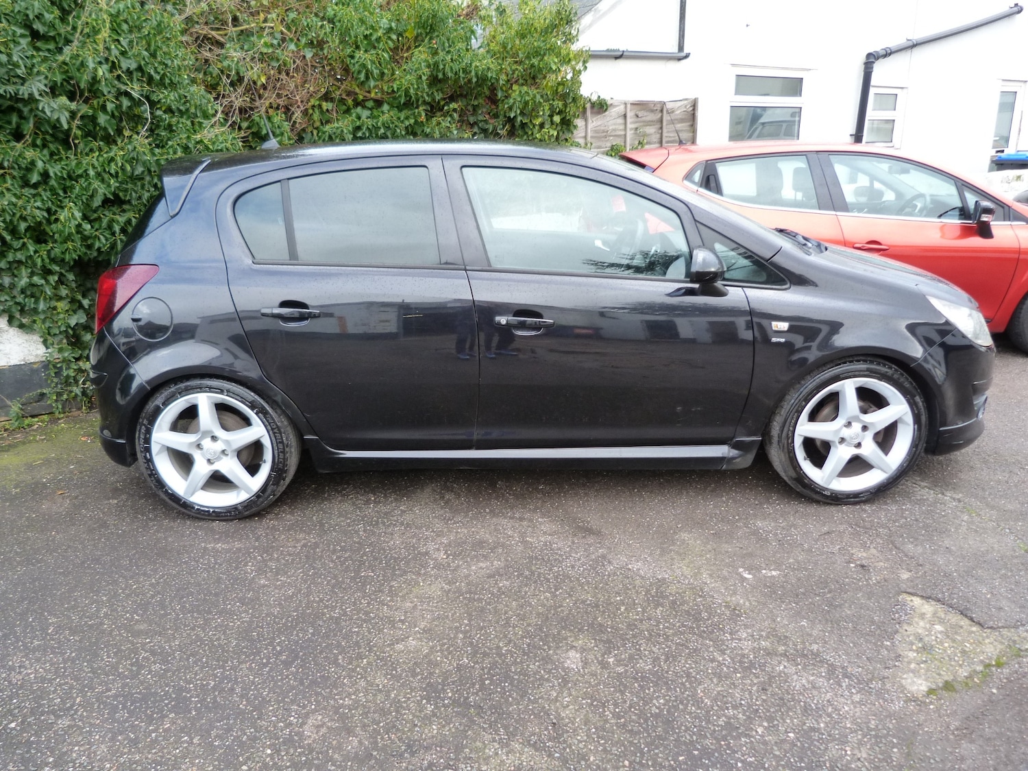 Used Vauxhall Corsa 2010 for sale - 77568585: Photo 4